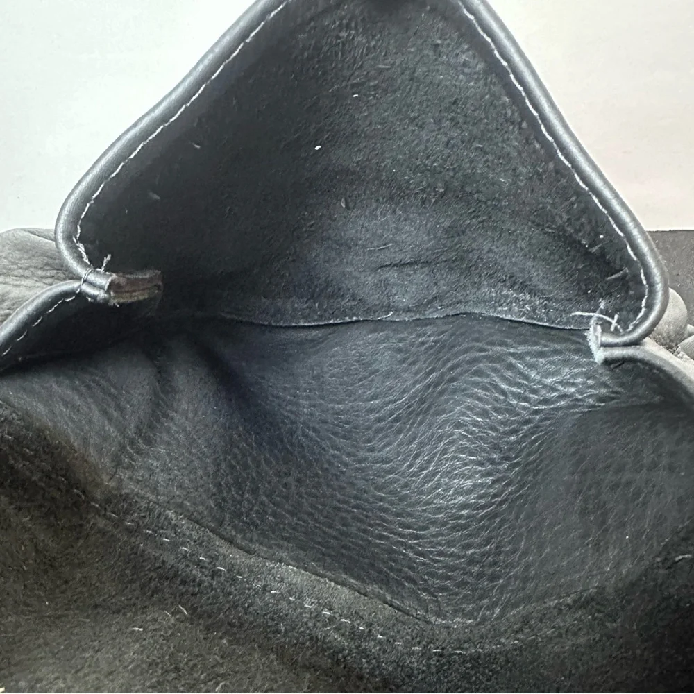 ❗️Mid Size Heavy Duty Black Leather Biker Buckle Backpack - Picture 16 of 16